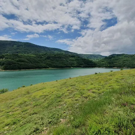 Zavojsko Jezero Pirot - Smestaj Manic Country house *